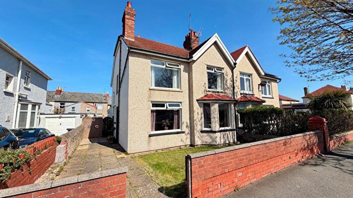 4 Bedroom Semi-Detached House For Sale In Bryniau Road, West Shore, Llandudno, LL30
