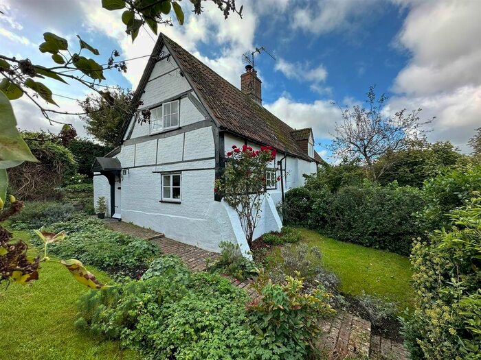 1 Bedroom Semi-Detached House For Sale In Heddington, Calne, SN11