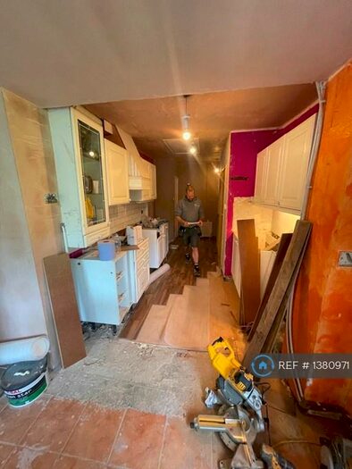 3 Bedroom Semi-Detached House To Rent In The Bungalow Reading Road, Chineham, RG24