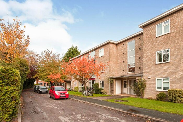 2 Bedroom Flat To Rent In Lilac Court, Cambridge, CB1