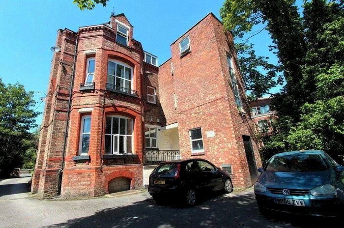 Apartment To Rent In Palatine Road, West Didsbury, Manchester, M20