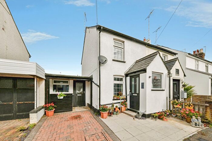 3 Bedroom Semi-Detached House For Sale In Alleyns Road, Stevenage, Hertfordshire, SG1