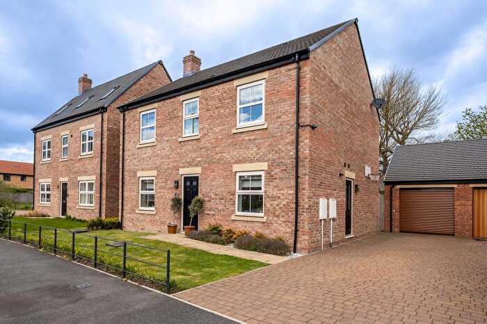 4 Bedroom Detached House For Sale In Dorchester Place, Kenton Bank Foot, NE13