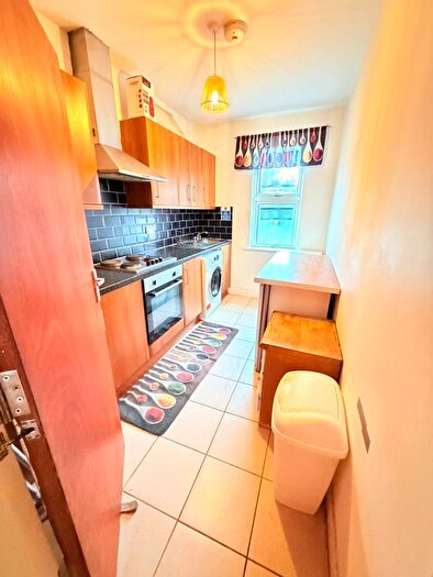 1 Bedroom Flat To Rent In Pinner Road, North Harrow, HA1