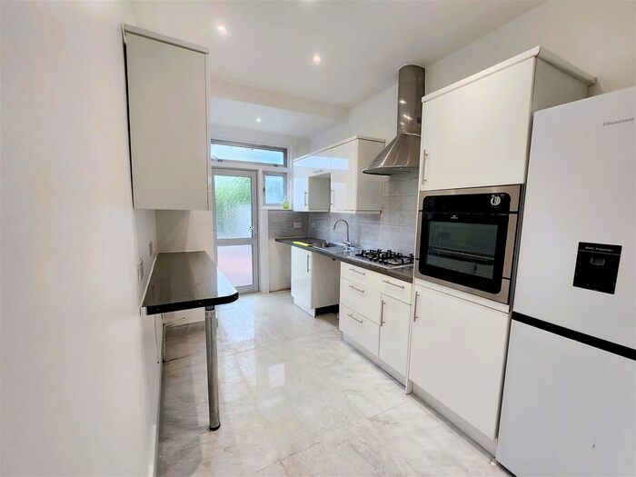 3 Bedroom Terraced House To Rent In Ashley Gardens, London, N13