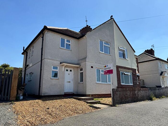 4 Bedroom House To Rent In Tennyson Street, Brierley Hill, DY5