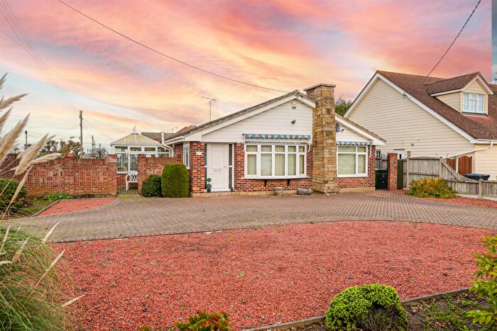 3 Bedroom Detached Bungalow For Sale In Lower Road, Hullbridge, Hockley, SS5