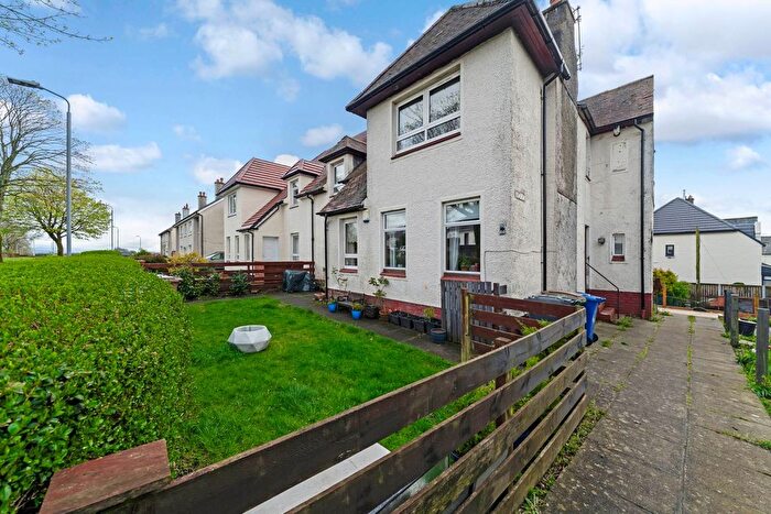 3 Bedroom Flat For Sale In Houston Road, Bridge Of Weir, PA11