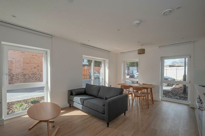 2 Bedroom Apartment To Rent In Hooper Street, Birmingham, B18