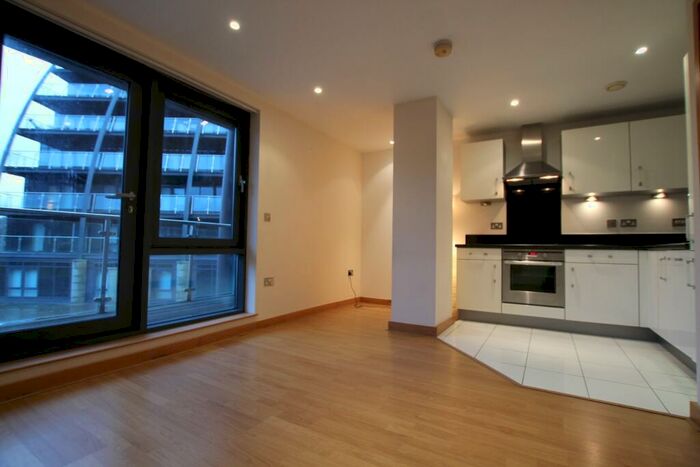 1 Bedroom Flat To Rent In Salts Mill Road, Shipley, Bradford, BD17