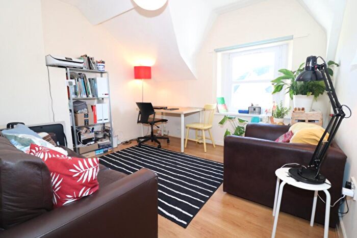 1 Bedroom Flat To Rent In Gold Street, Adamsdown, CF24