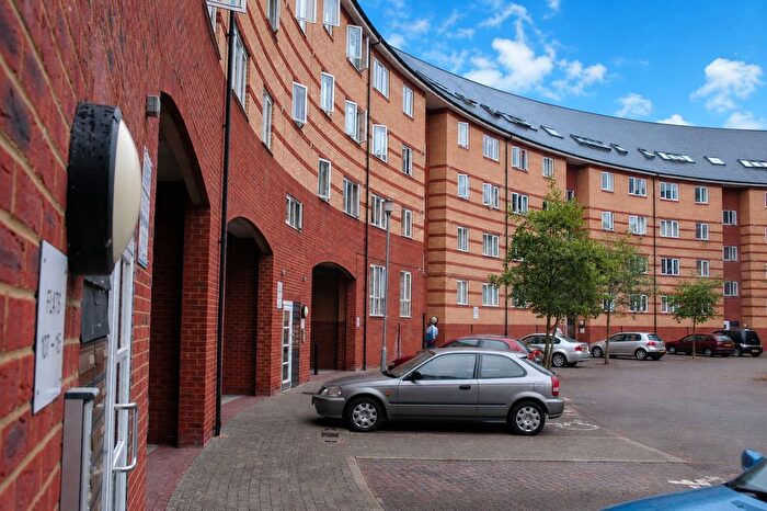 2 Bedroom Flat For Sale In Scotney Gardens, St Peters Street, ME16