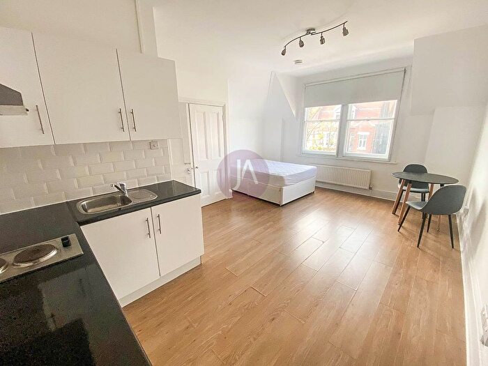 Studio To Rent In Fawley Road, West Hampstead, London, NW6