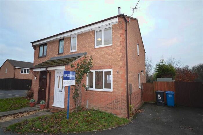 2 Bedroom Semi-Detached House To Rent In Alpine Grove, Hollingwood, Chesterfield, S43