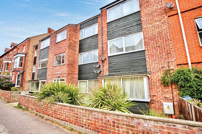 2 Bedroom Flat For Sale In St. Marys Road, Cromer, NR27