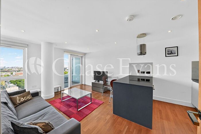 1 Bedroom Flat For Sale In Crawford Building, Whitechapel High Street, Aldgate, London, E1