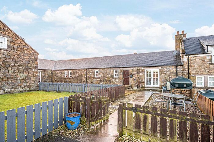 4 Bedroom Terraced House For Sale In Balmule Farm Steading, Dunfermline, KY12