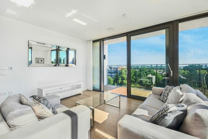 2 Bedroom Flat To Rent In The Tower, One The Elephant, Elephant &amp; Castle, SE1