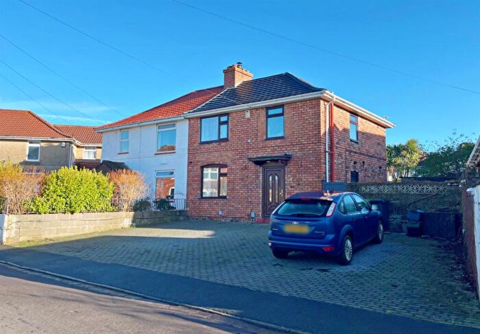 3 Bedroom Semi Detached House For Sale In Preston Walk, Bristol, BS4