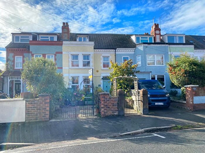 5 Bedroom Terraced House For Sale In Trinity Road, CH47