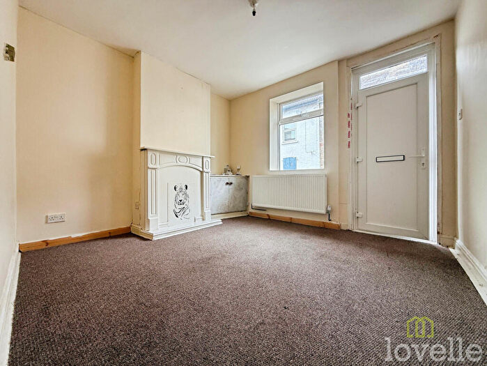 2 Bedroom End Of Terrace House To Rent In Cleveland Street, Gainsborough, DN21