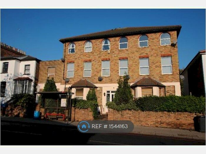 2 Bedroom Flat To Rent In Stanstead Road, London, SE23