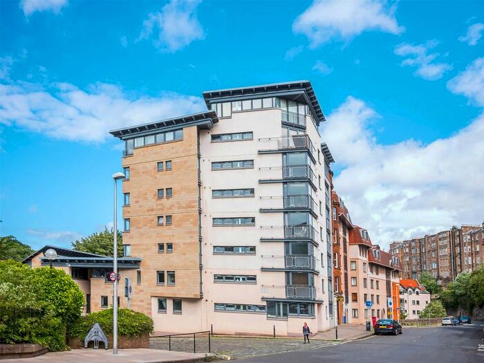 2 Bedroom Flat To Rent In Belford Road, Edinburgh, EH4