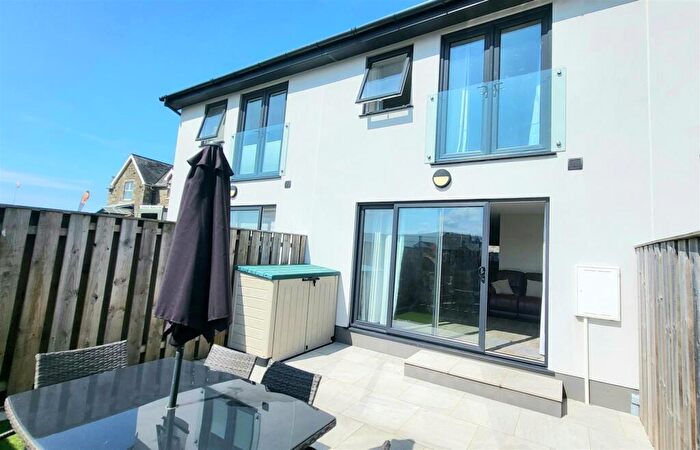 3 Bedroom House For Sale In Crud Y Mor, Jubilee Road, Barmouth, LL42