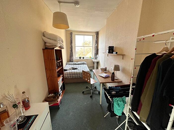 4 Bedroom Flat To Rent In Tyndall's Park Road, Bristol, BS8