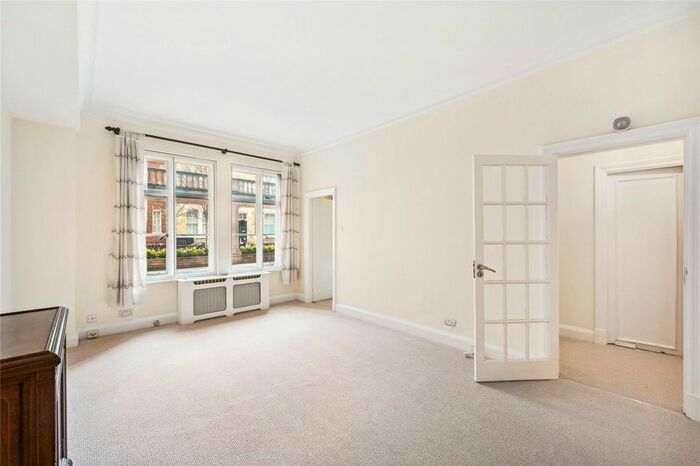 1 Bedroom Flat To Rent In Hallam Street, London, W1W