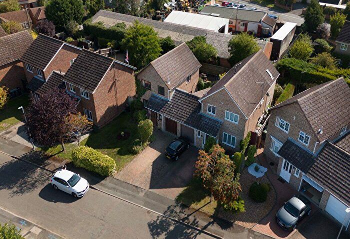 3 Bedroom Link Detached House For Sale In Duchy Close, Chelveston, Northamptonshire, NN9