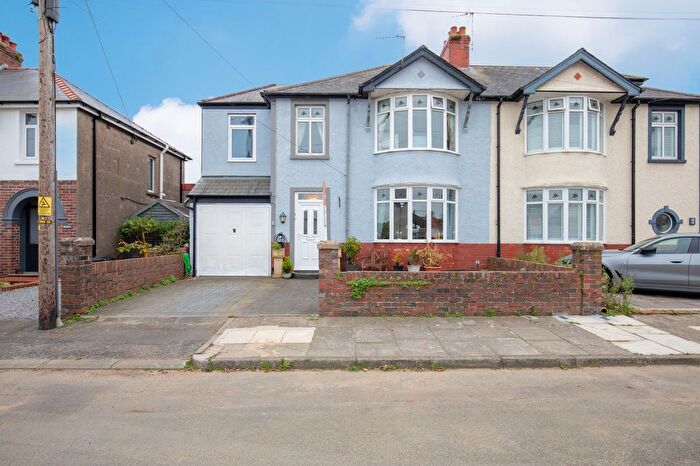 5 Bedroom Semi-detached House For Sale In St. Johns Drive, Newton, Porthcawl, CF36