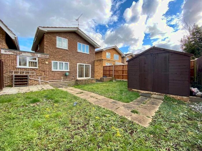 4 Bedroom Detached House To Rent In Welby Crescent, Winnersh, Wokingham, RG41