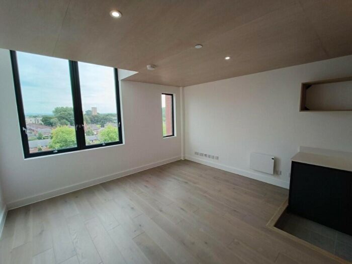 2 Bedroom Apartment For Sale In Manchester, Greater Manchester, M15