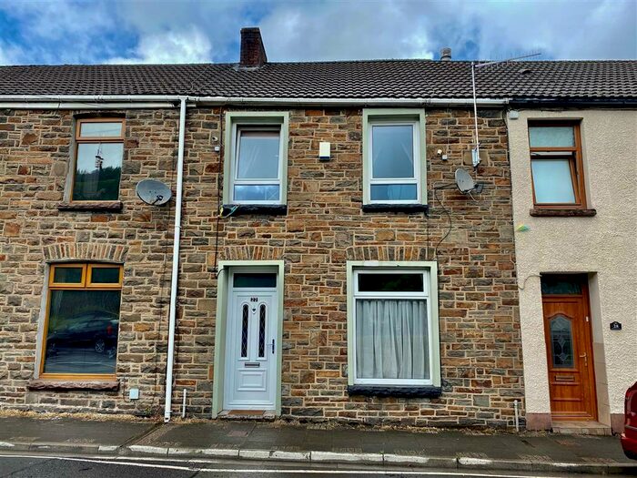 2 Bedroom House To Rent In Glanaman Road, Cwmaman, Aberdare, CF44