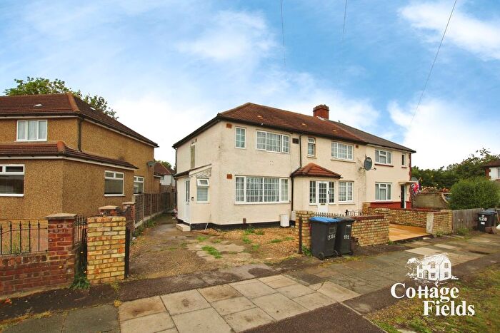 2 Bedroom Semi Detached House For Sale In Stoneleigh Avenue, Enfield, EN1
