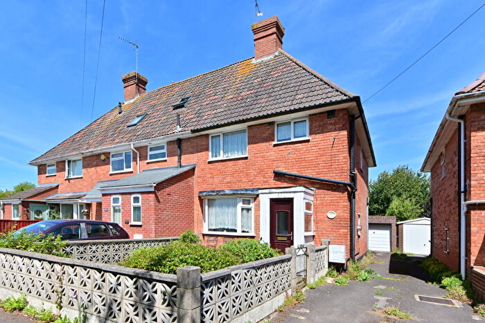 3 Bedroom End Of Terrace House For Sale In Westland Road, Yeovil, BA20