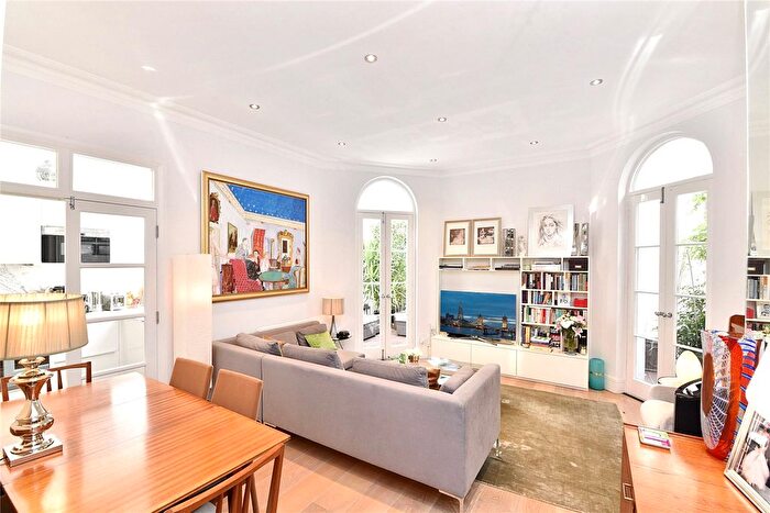 2 Bedroom Flat To Rent In Cornwall Gardens, South Kensington, London, SW7