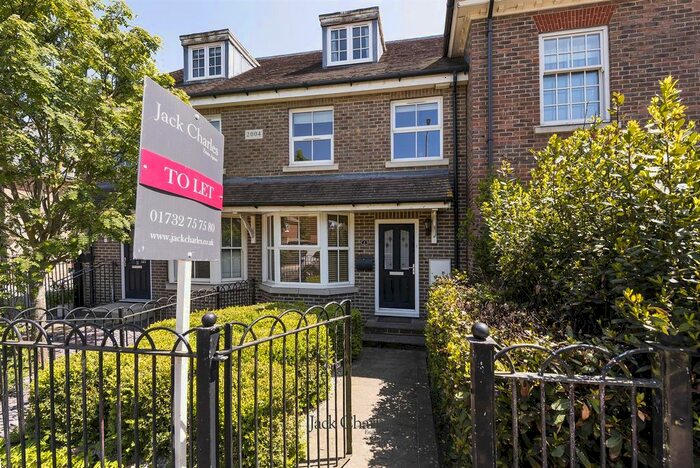 3 Bedroom Property To Rent In Rosemary Place Maidstone Road, Paddock Wood, Tonbridge, TN12