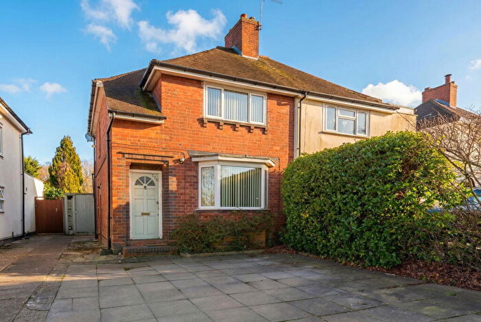 3 Bedroom Semi Detached House For Sale In Streetsbrook Road, Shirley, B90