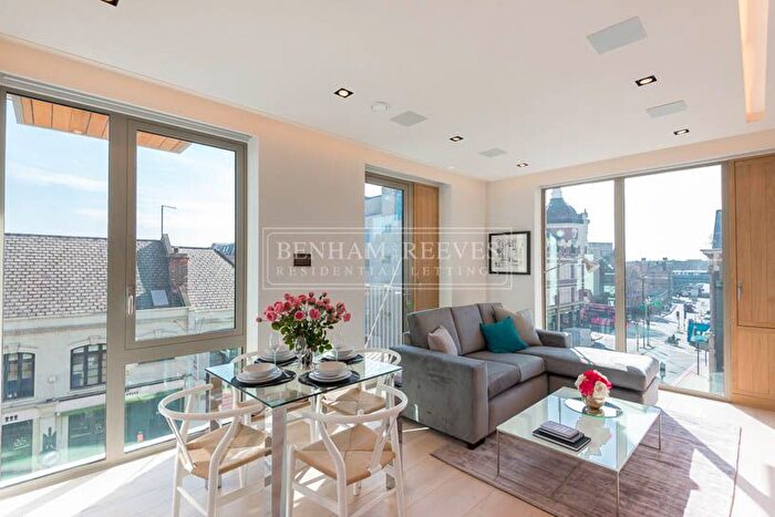 2 Bedroom Flat To Rent In Duchess Walk, London, SE1