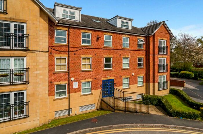 2 Bedroom Apartment To Rent In Sandringham Court, Sandringham Drive, Leeds, LS17