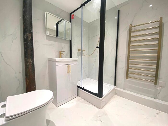 2 Bedroom Apartment To Rent In Dunster Street, Northampton, NN1