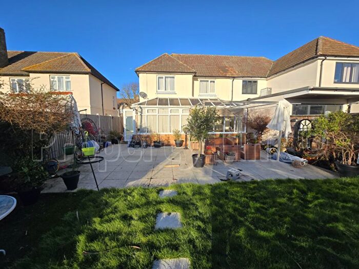 3 Bedroom Property To Rent In South Road, Chadwell Heath, Romford, RM6