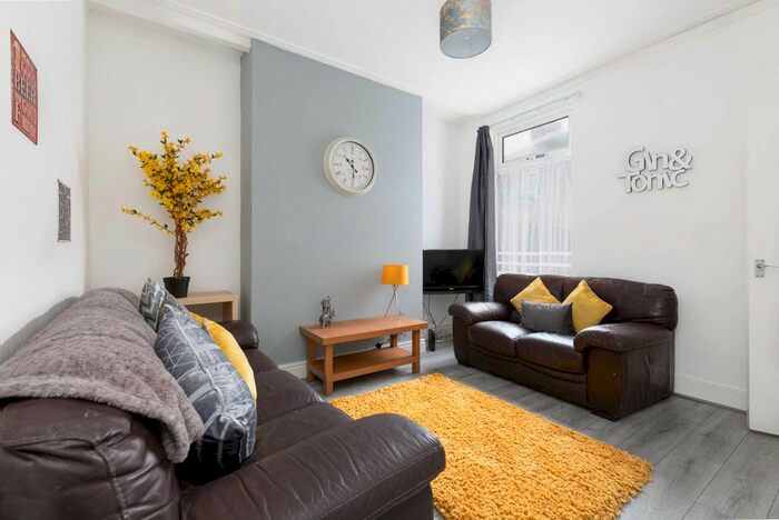 4 Bedroom Terraced House To Rent In Saxony Road, Liverpool, L7