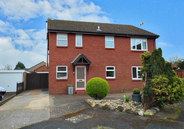 2 Bedroom Semi-Detached House To Rent In Fennel Gardens, Lymington, Hampshire, SO41