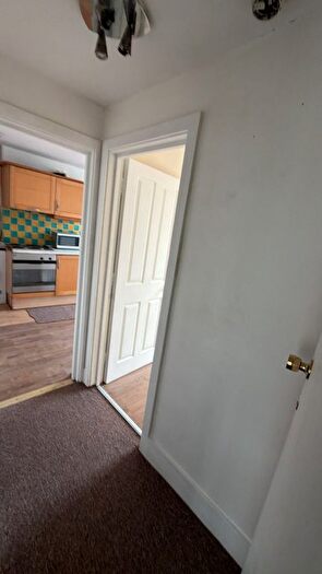 Studio To Rent In Wellington Street, Luton, LU1
