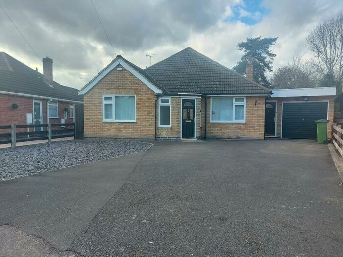4 Bedroom Detached Bungalow To Rent In West Street, Blaby, Leicester, Leicestershire., LE8