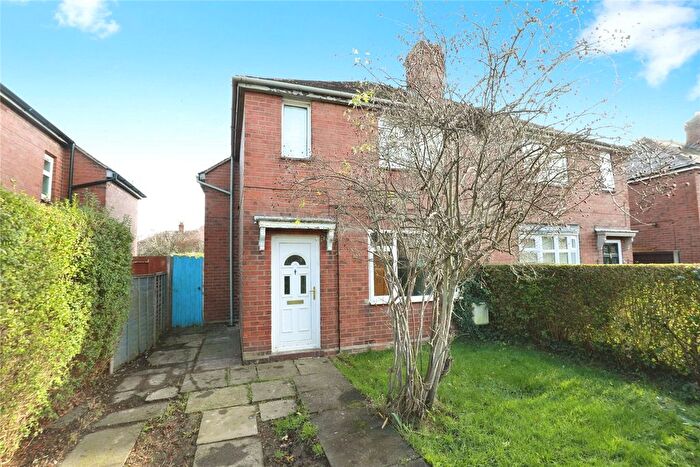 2 Bedroom Semi Detached House For Sale In Nutfield Avenue, Crewe, Cheshire, CW1