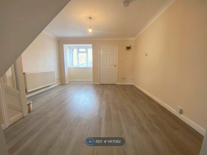 2 Bedroom Terraced House To Rent In Oakwood Terrace, Sittingbourne, ME10